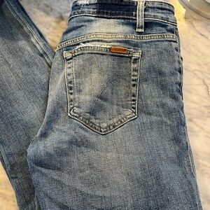 Joe’s straight leg distressed